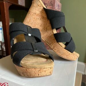Women’s sandals
